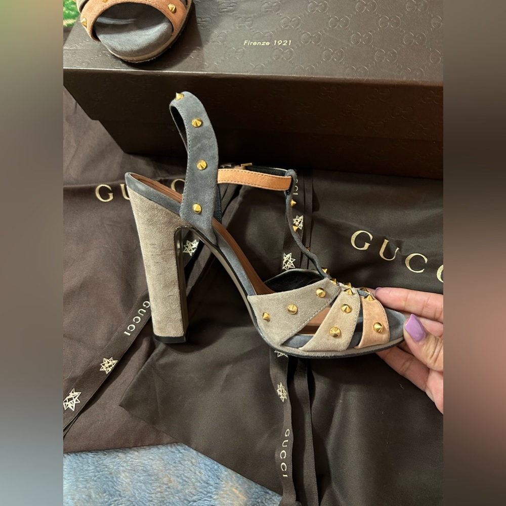 **SOLD** Gucci 5” Heeled Sandals w/ Gold Studs - EUC - Picture 4 of 10